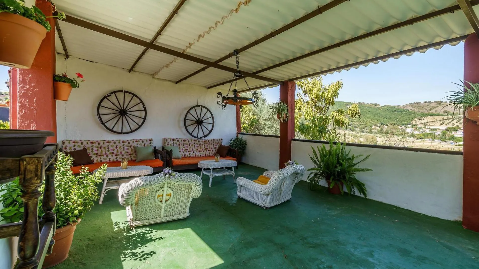 Cortijo Rural Los Erales contacts